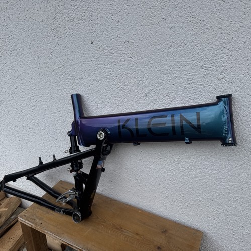 Klein mantra retro - mantra, mountain